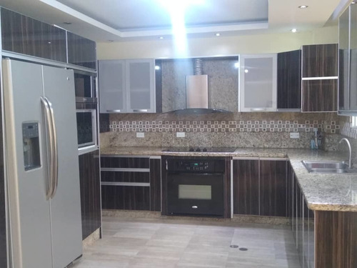 Imagen 3 de 8 de Se Alquila Bello Townhouse En Complejo Turístico El Morro