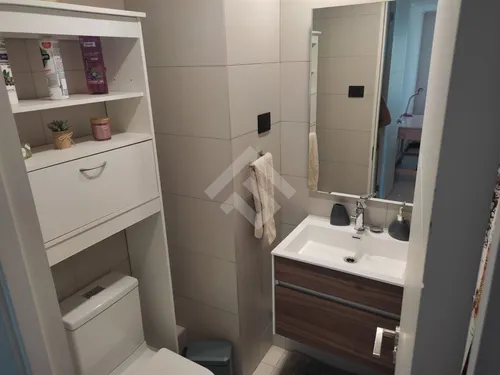 Departamento En Venta De 3 Dorm. En La Reina