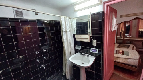 Imagen 29 de 30 de Ph 3 Ambientes Y Dependencia Venta Caballito Patio