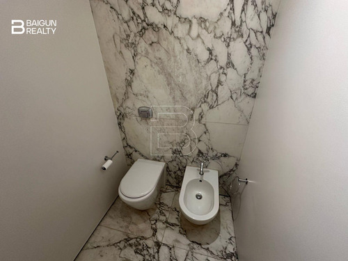 Departamento 2 Ambientes Con Cochera En Venta En Puerto Madero