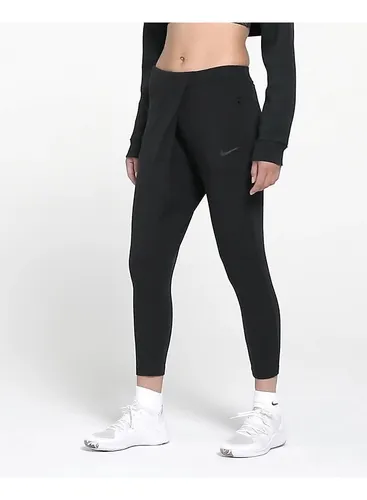 Nike flow lux hotsell