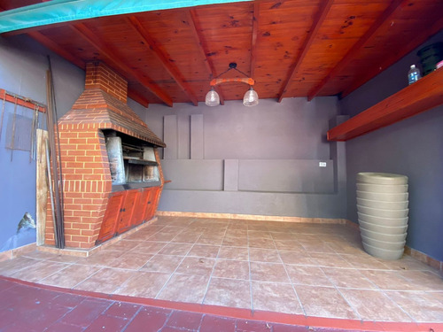 Imagen 21 de 29 de Casa 5 Ambientes Venta Villa Del Parque Terraza