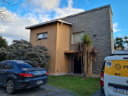 Imagen 4 de 9 de Hermosa Casa En La Arboleda De Garín
