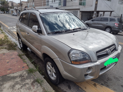 Imagem 4 de 7 de Hyundai Tucson Gls 2.0 16v 2009 Pequena Monta