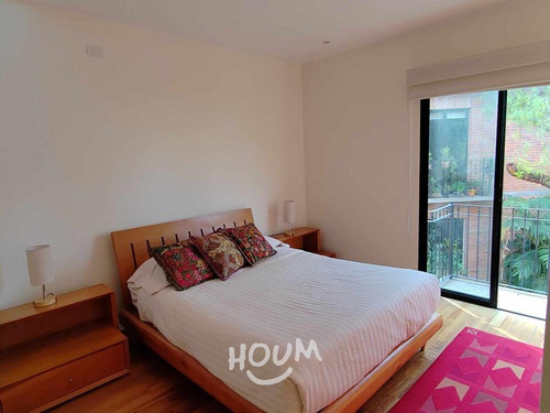 Casa En Jacarandas, Querétaro Con 3 Recámaras, 392 M², Id: 155560
