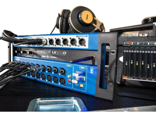 Mesa De Som Digital Soundcraft Ui24r Com Bag Acolchoada
