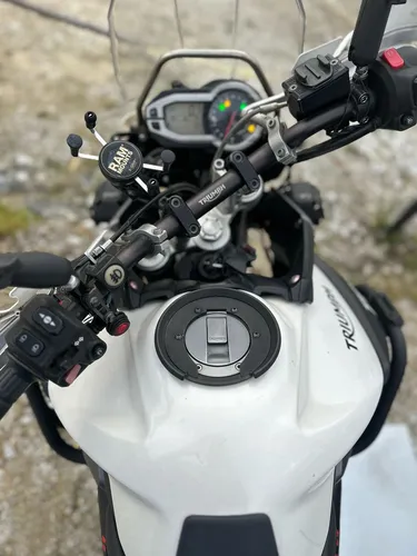 Triumph Tiger 800 Xcx