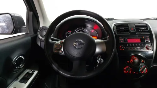 Nissan March 1.6 Advance