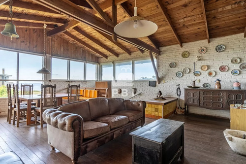 Casa En Primera Linea Al Mar, Bahía Del Pinar - Ref : Pbi12502