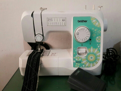 Máquina De Coser Brother Js2135