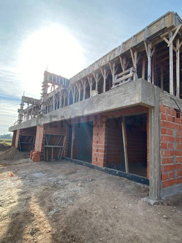 Venta De Pozo Dpto 2 Amb Con 1 Cochera Fideicomiso