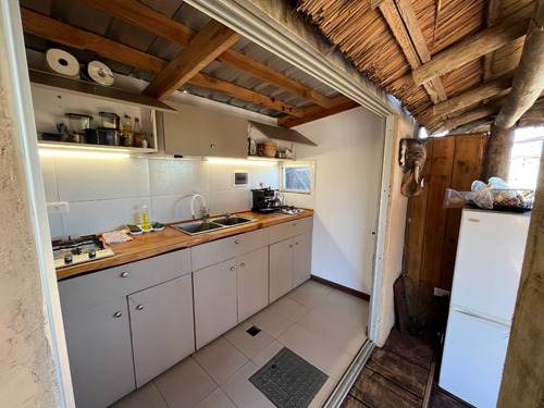 Imagen 26 de 28 de En Venta - Hermoso Complejo De 4 Apartamentos Con Piscina En Punta Del Diablo