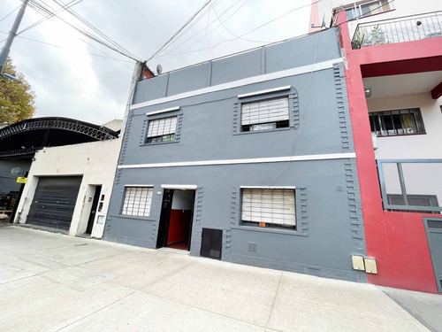 Imagen 2 de 23 de Venta Edificio 2 Pisos, 33 Dtos Deposito Mataderos