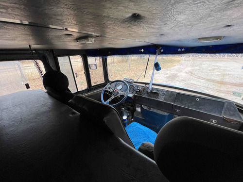 Imagen 11 de 25 de Mercedes-benz 1518 Con Caja Totalmente Equipada Y Balancín