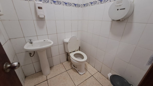 Local Comercial, Como Restaurante Con Patente Diurna