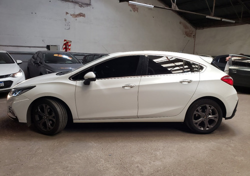 Imagen 3 de 10 de Cruze 5p Ltz 1.4t At