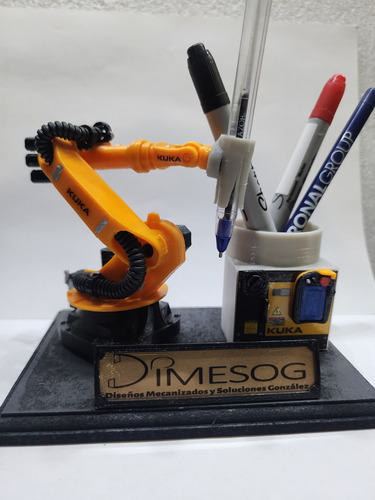 Robot Kuka Portalápices Escala 1:16 (Usado)