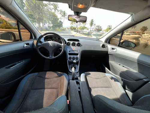 Imagen 7 de 9 de Peugeot 408