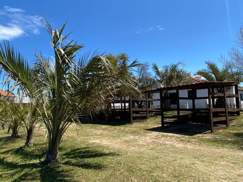 Complejo De 40 Cabañas En Centro De Punta Del Diablo, En Terreno De 10000 Metros
