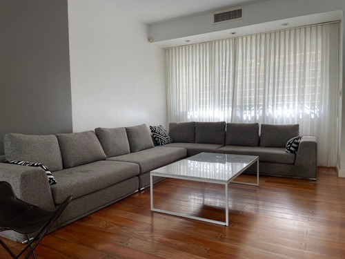 Impecable Casa De Diseño En Núñez