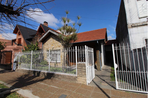 Casa En Venta En Ramos Mejía