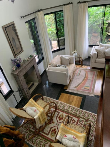 Imagem 8 de 30 de Casa No Saguaçú Com 3 Quartos Para Venda, 217 M² - Kr362