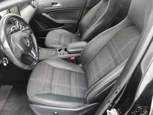 Imagen 7 de 10 de Mercedes-benz Clase A 2015 200 Cgi 1.6 At