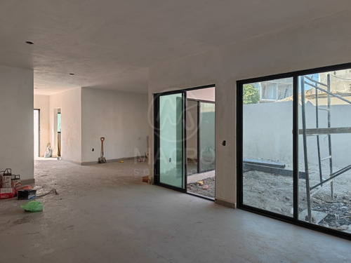 Casa En Preventa En Fracc. Real De Oaxtepec Apta A Créditos Con Alberca Y Jardin