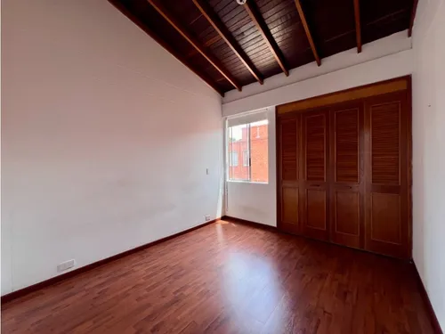 | Ve N T A | Casa En Envigado-unidad Cerrada. La Mejor Ubicación
