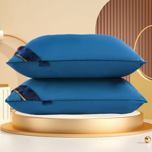 Funda De Almohada M De Terciopelo Con Forma De Pluma, De Cal