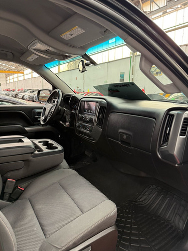 Chevrolet Silverado 5.4 2500 Doble Cabina Ls 4x2 At