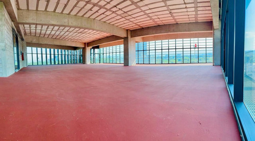 Oficina En Renta En Corporativo Distrito Sur, En El Corazón De Periférico Sur.
