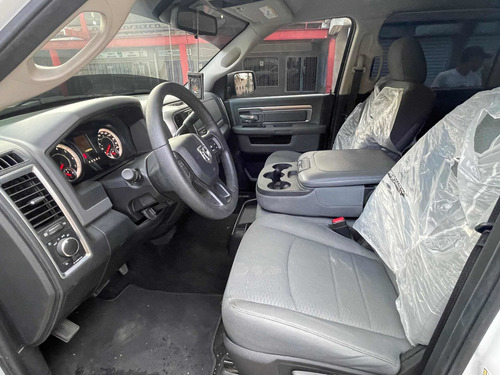 Imagen 4 de 10 de Dodge Ram 2500 4x4