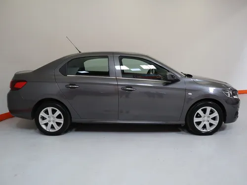 Peugeot 301 ALLURE 1.6 MT 4P