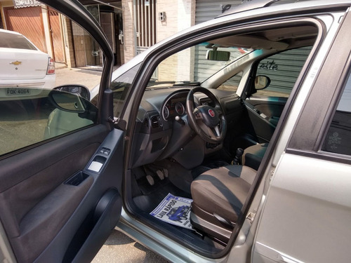 Imagem 3 de 5 de Fiat Idea 2015 1.4 Attractive Flex 5p