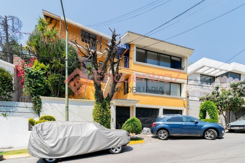Casa En Venta En Tecamachalco