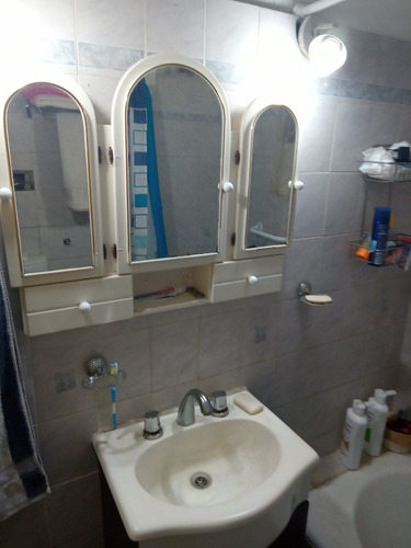 Casa 2 Dormts,patio,cochera Vende/permuta Por Dto 2 Dormts