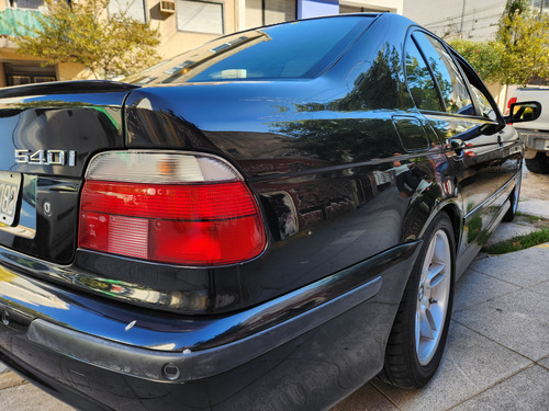 BMW Serie 5 4.4 V8 540i Sportive At