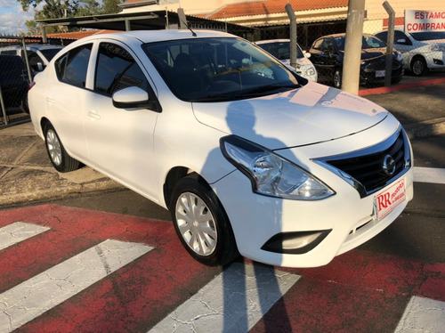 Imagem 4 de 14 de Nissan Versa 1.6 S Sedã 2017
