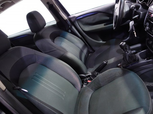Fiat Punto Punto 1.4 ATTRACTIVE 8V FLEX 4P MANUAL