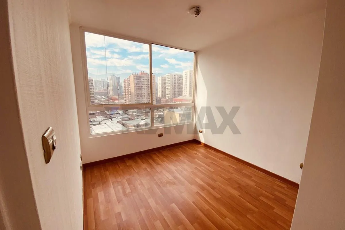 Imagen 4 de 30 de Excelente Dpto Piso 10 De 2d+1b+e+b-santiago