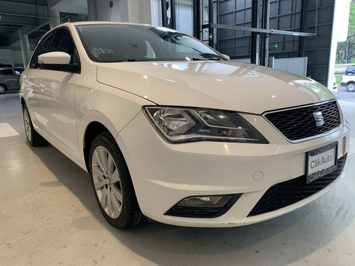 Imagen 1 de 15 de Seat Toledo 2017 1.4 Style Dsg