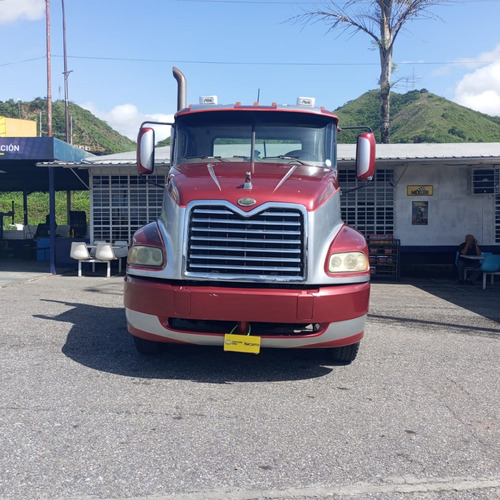 Imagen 2 de 16 de Mack Vision Cx613
