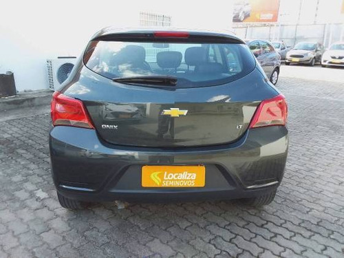 Imagem 2 de 9 de Chevrolet Onix 1.0 Mpfi Lt 8v Flex 4p Manual