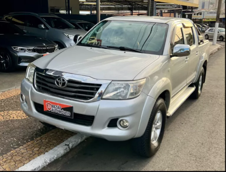 Toyota Hilux 2.7 Sr Cab. Dupla 4x2 Flex Aut. 4p