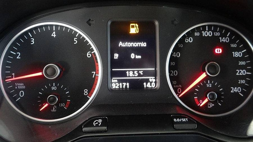 Imagem 8 de 11 de Volkswagen Crossfox 1.6 Msi Flex 16v 4p Manual