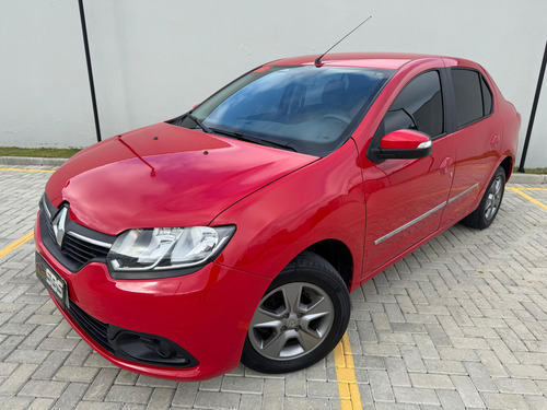 Renault Logan 1.0 16V
