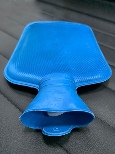 Imagen 5 de 7 de Bolsa De Agua Caliente Tapa A Rosca Color X4 Pettish Online