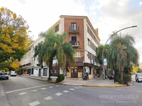Imagen 1 de 2 de Local Comercial 220 M2- Arroyito