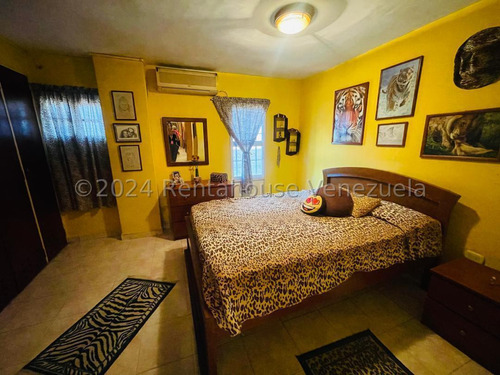 Dennymar, Vende Apartamento Espectacular En Agua Viva Cabudare Con 4 Habitaciones 4 Baños, Ubicacion Privilegiada En Optimas Condiciones Impecable! B4a28561